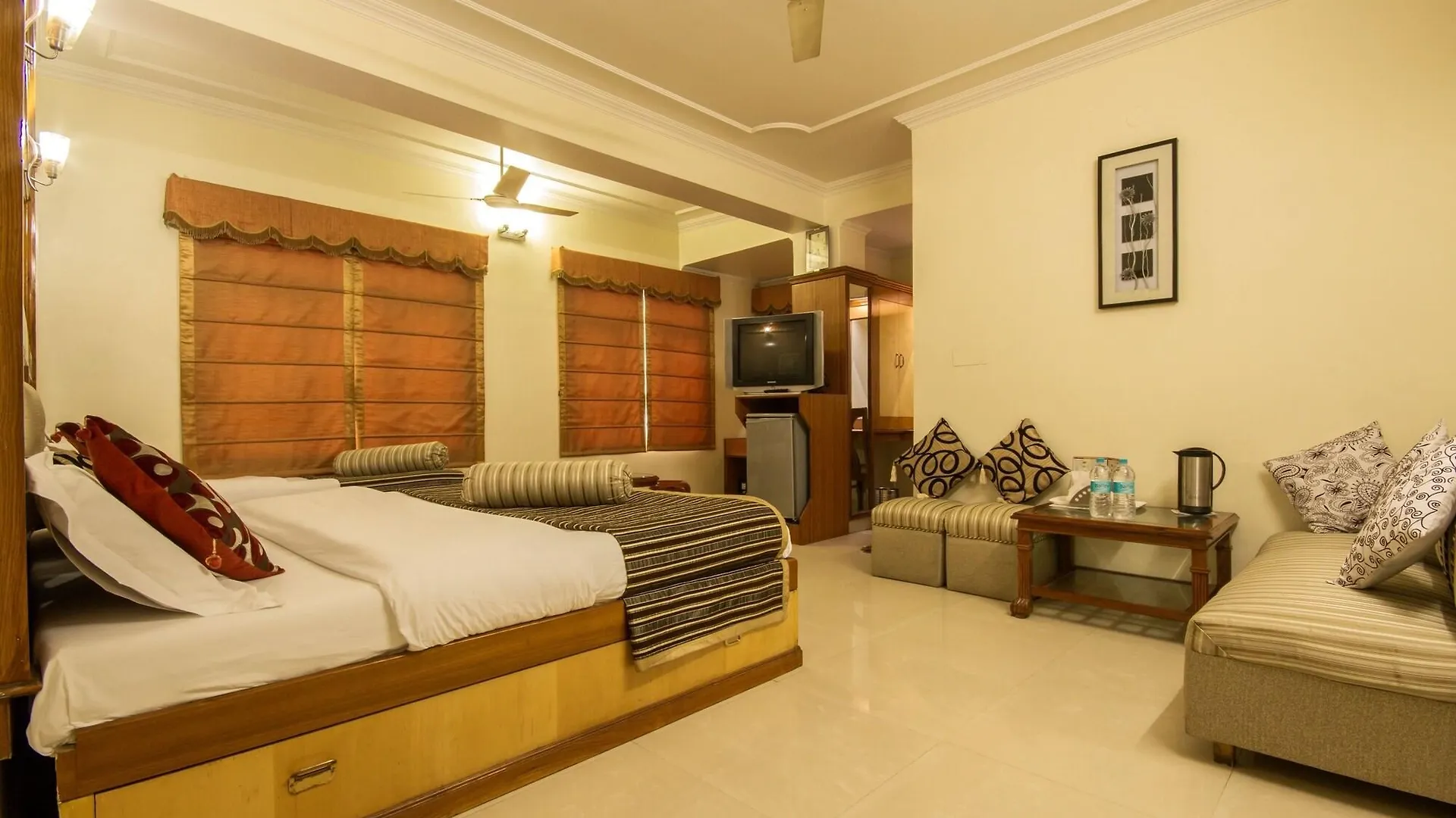 Hotel The C Park Inn Karol Bagh Homely Atmosphere Delhi