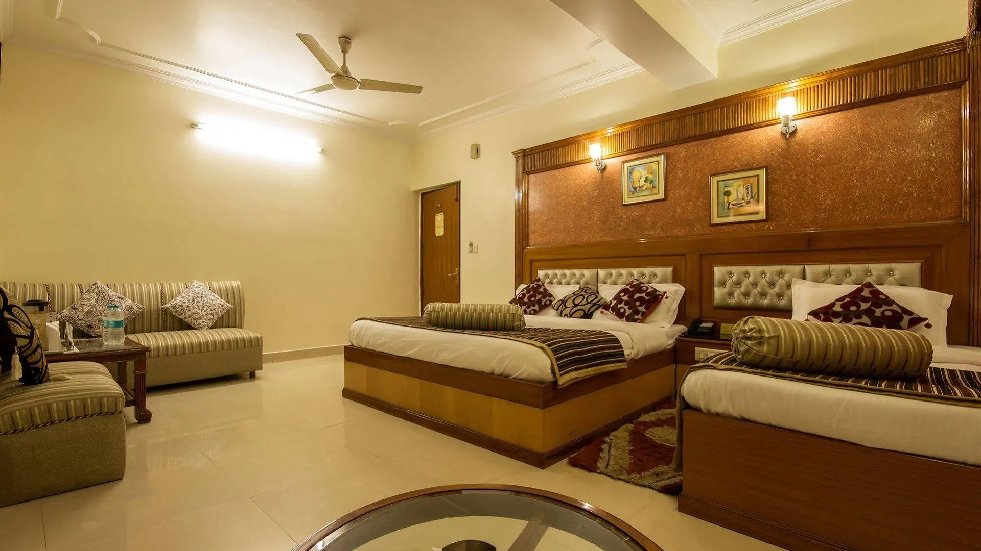 Hotel The C Park Inn Karol Bagh Homely Atmosphere Delhi