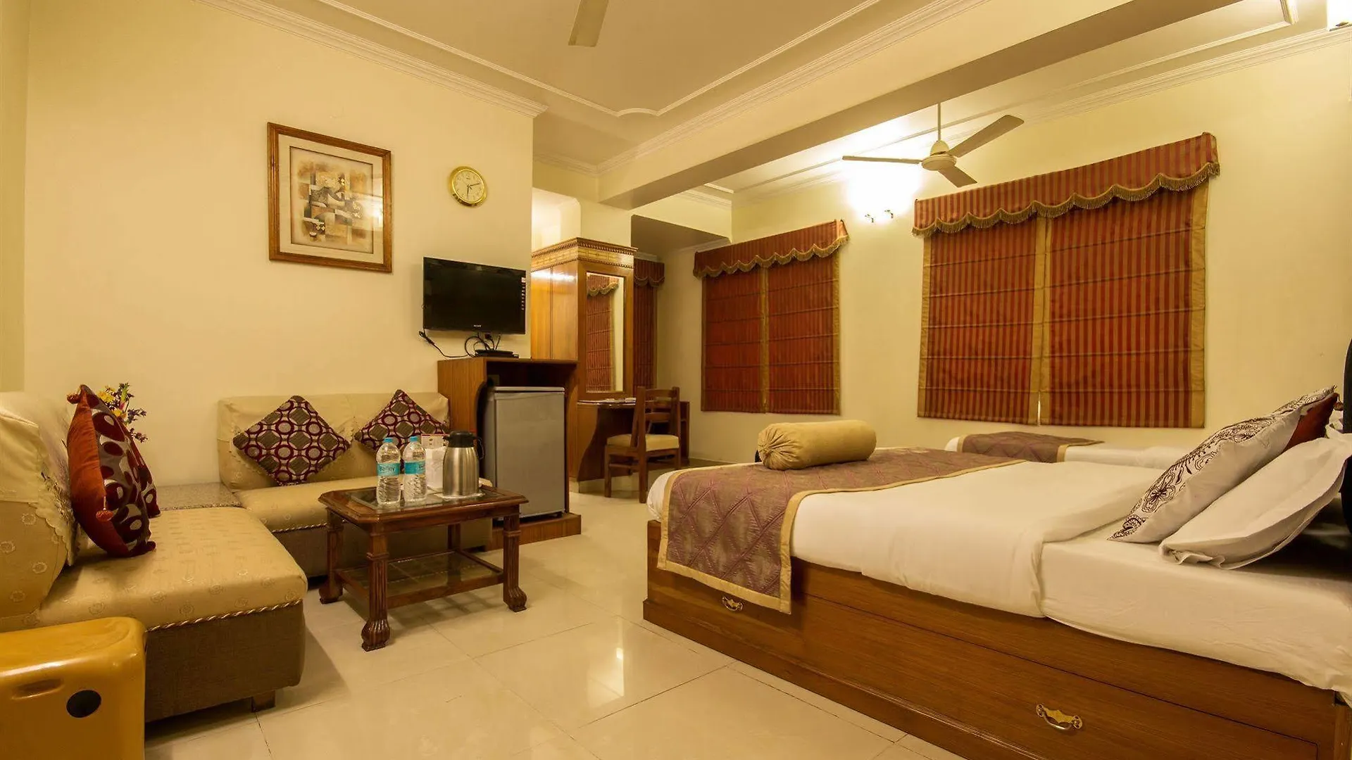 *** Hotel The C Park Inn Karol Bagh Homely Atmosphere Delhi  India